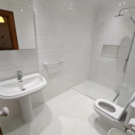 Casa Roc Madeira - 5 Bedrooms - Ocean And Views - Private Heated Pool فيلة فونشال