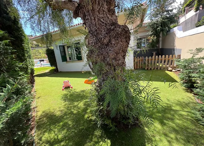 Casa Roc Madeira - 5 Bedrooms - Ocean And Views - Private Heated Pool Villa